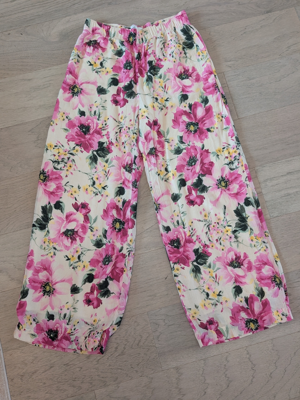 Abercrombie & Fitch Pink Floral Pajama Bottoms